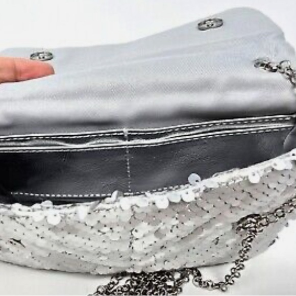 Nicole Miller Silver Sequin Shoulder / Clutch / Crossbody Bag - NWT - Picture 5 of 8